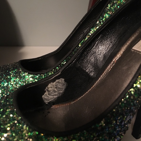 Shoes SOLD - Picture 2 of 4